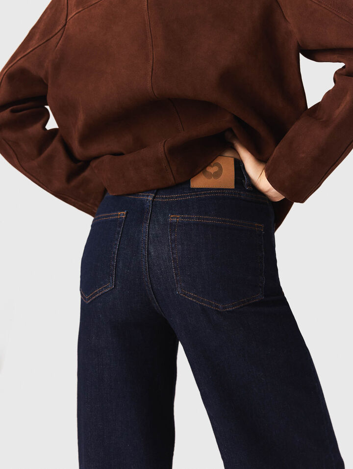 Wide jeans with patch pockets
