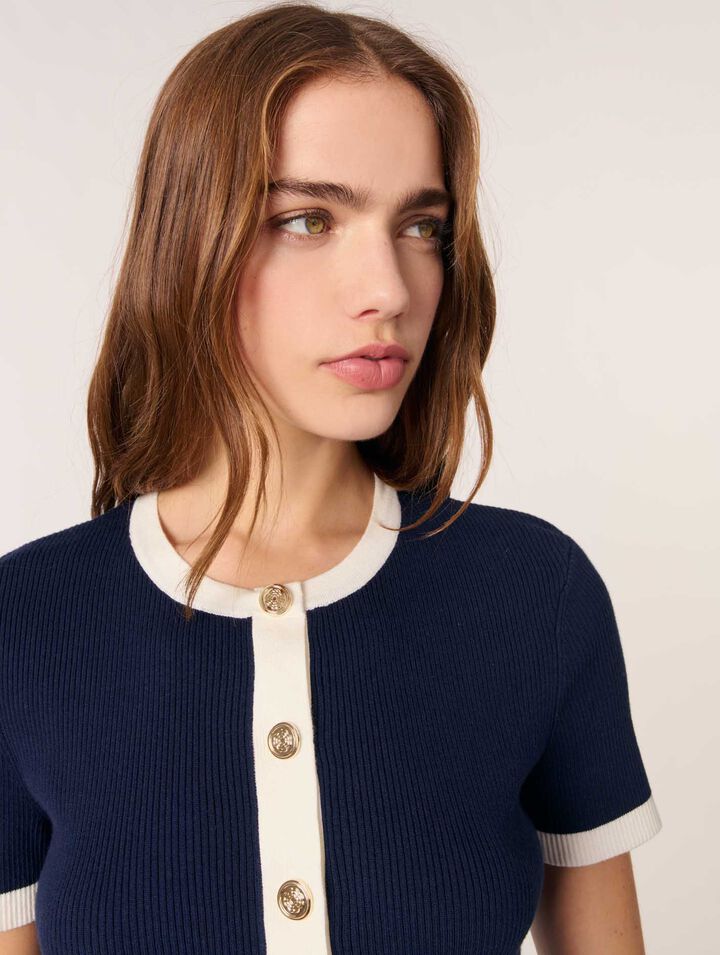 Kurzer Cardigan mit Kontrastdetails