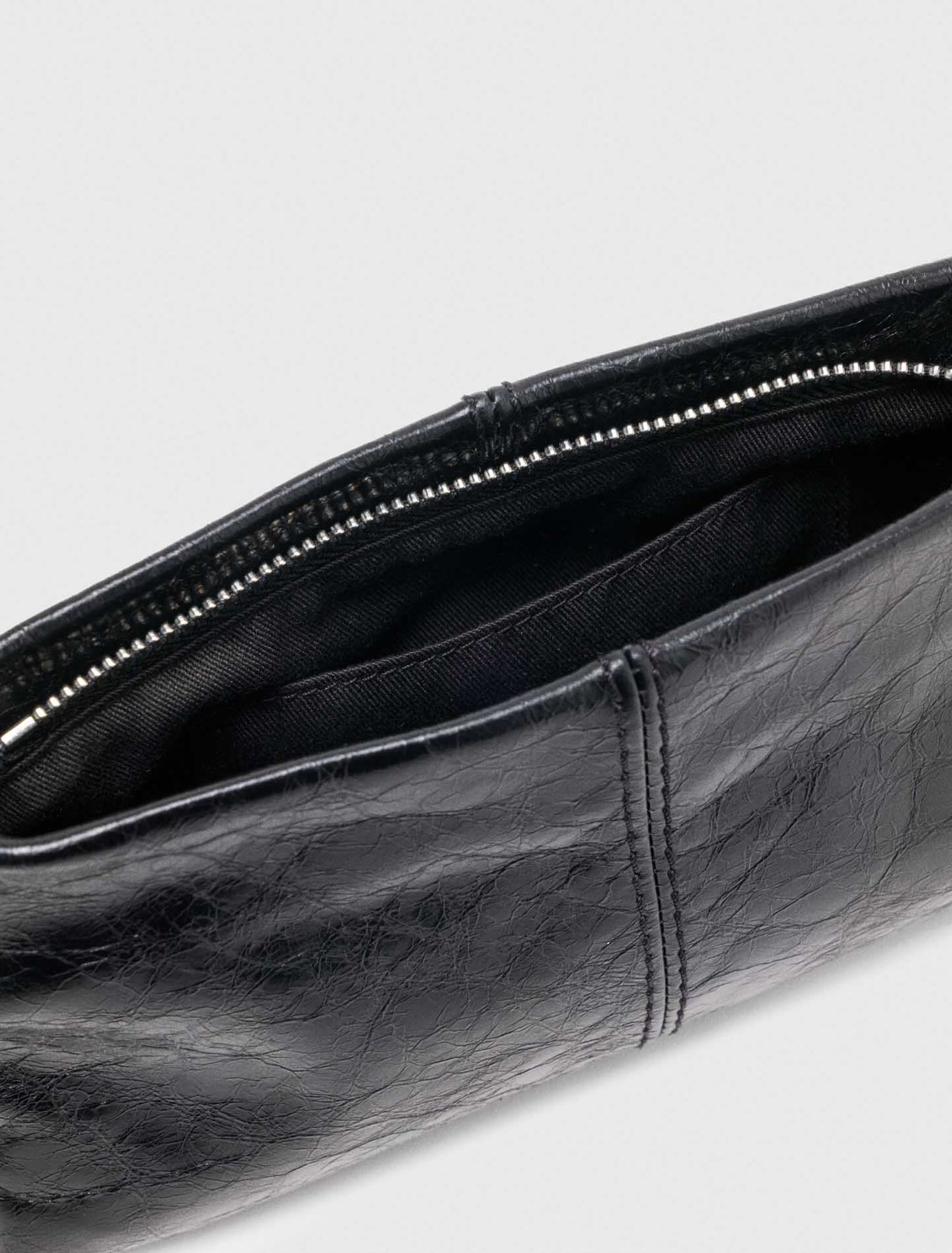 Miss M Pouch aus Lackleder