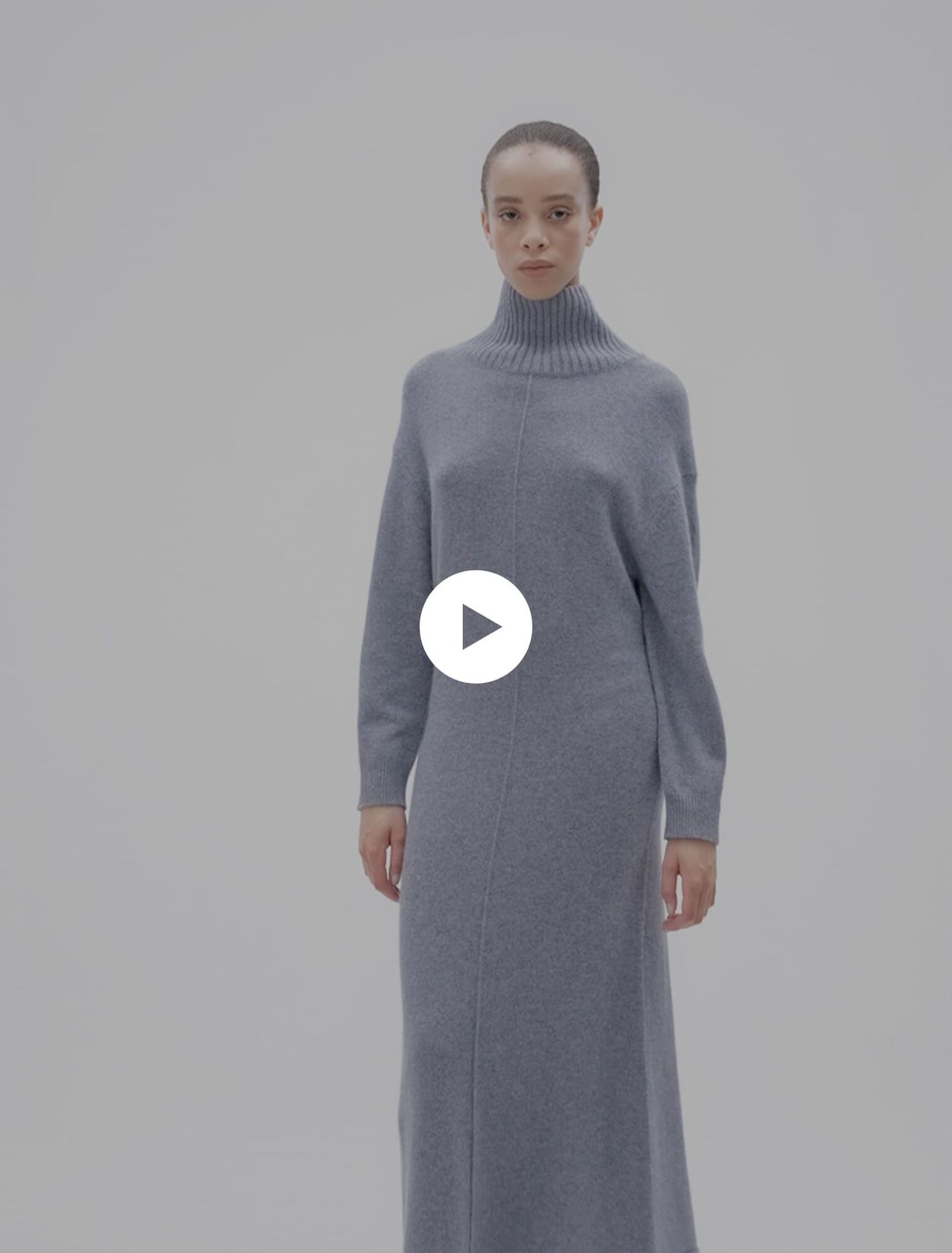 Langes Strickkleid