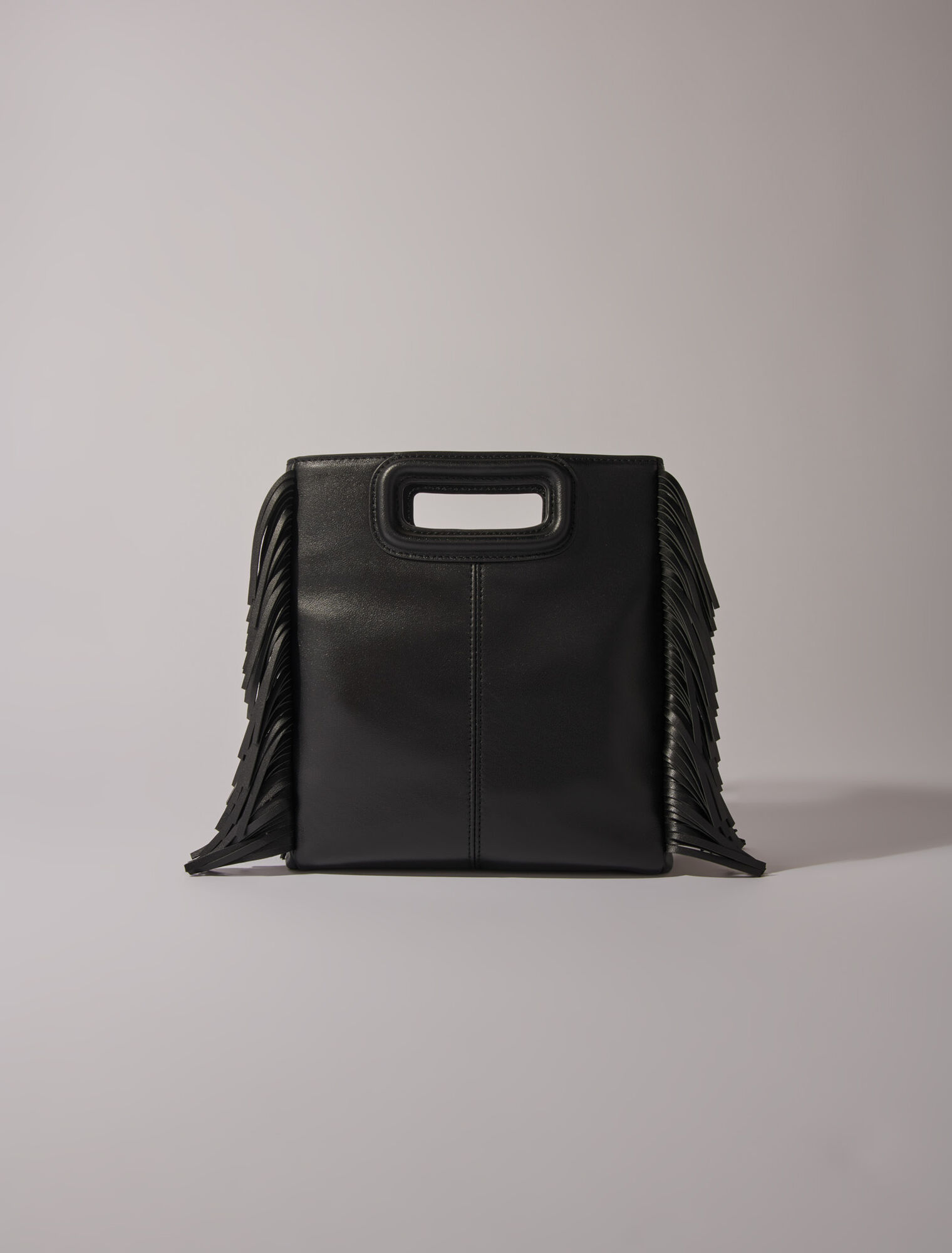 Tasche M aus Leder mit Ösen
