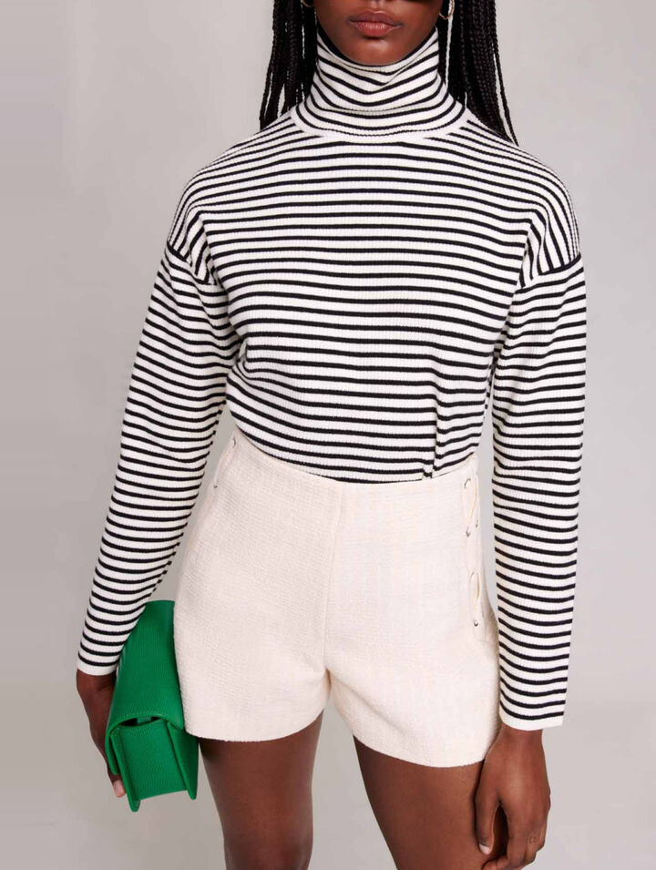 Ausgestellte Tweed-Short
