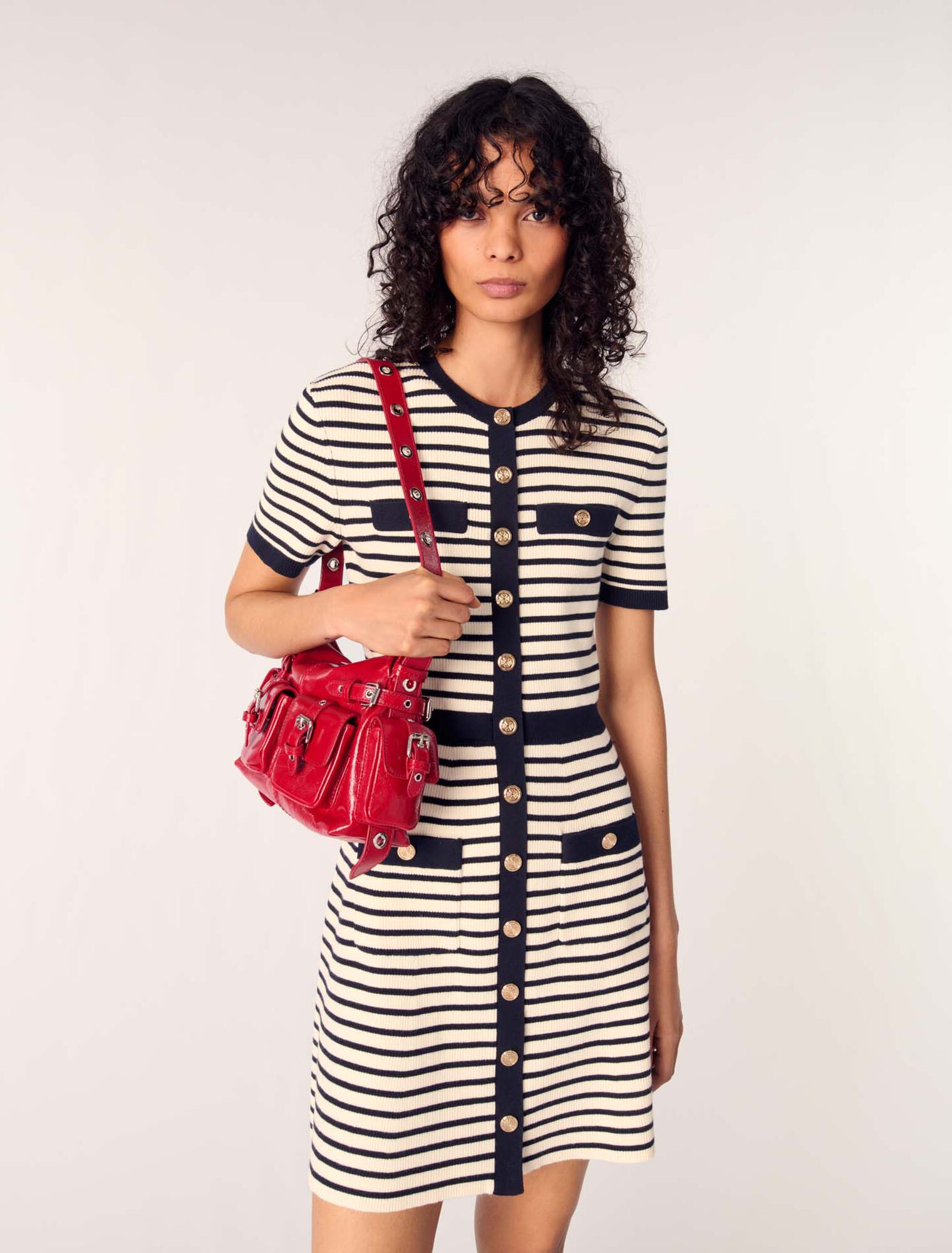 Kurzes Kleid aus Rippstrick