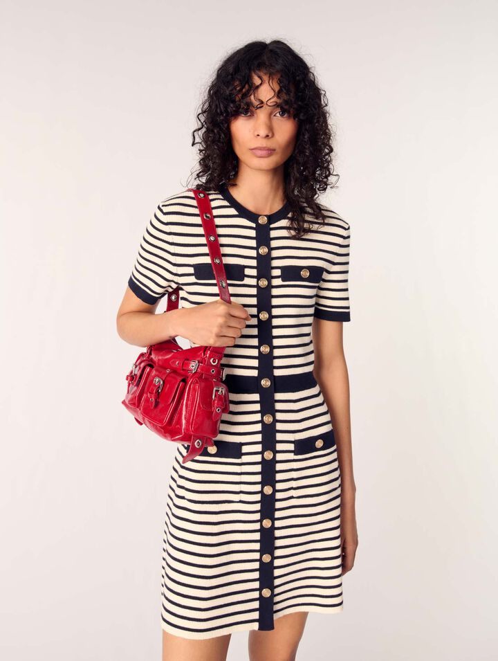 Kurzes Kleid aus Rippstrick