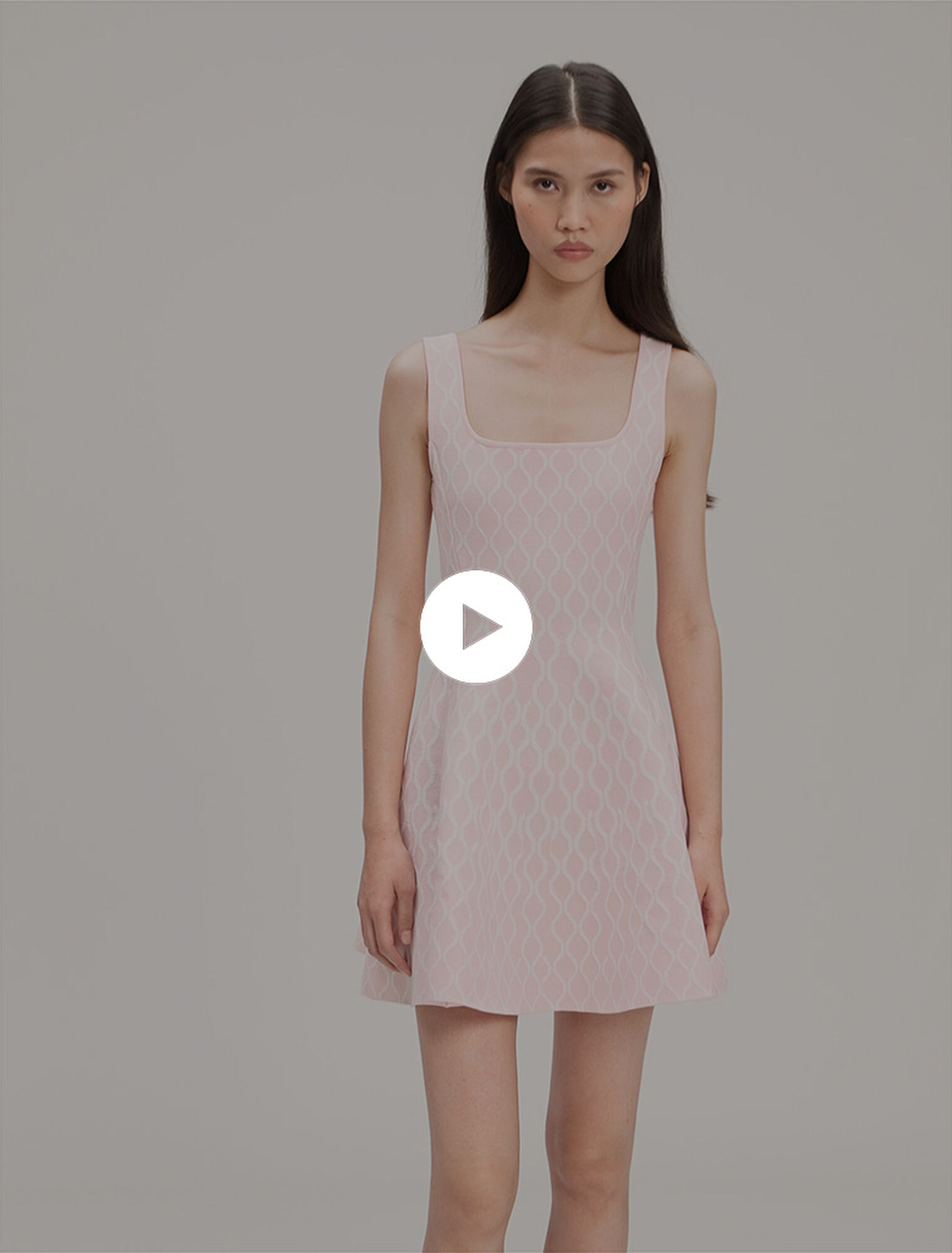 Kurzes Kleid aus Jacquard-Strick