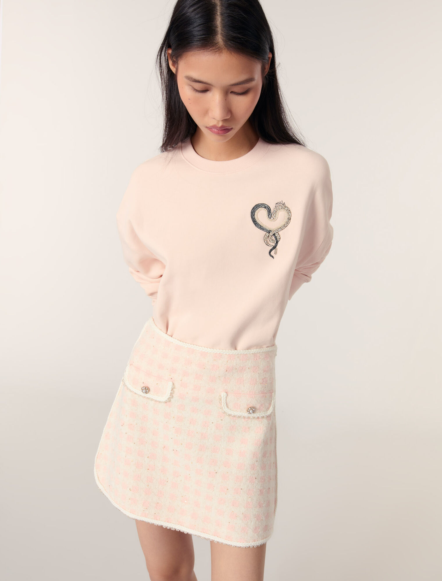 Sweatshirt mit Stickerei