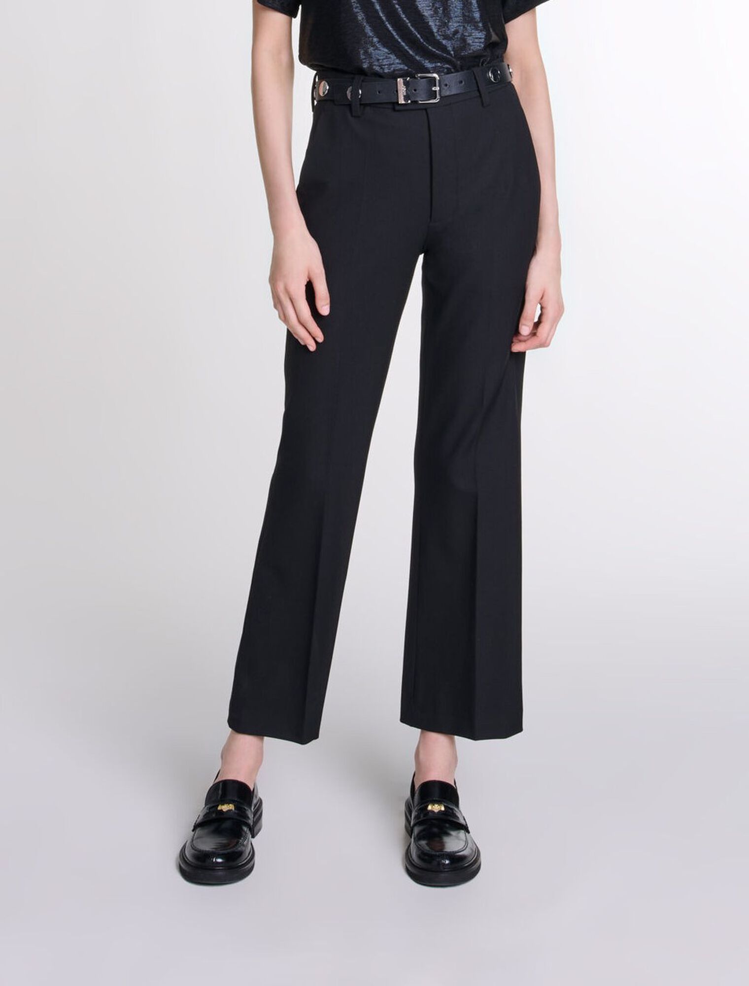 Lederg&uuml;rtel mit Nieten