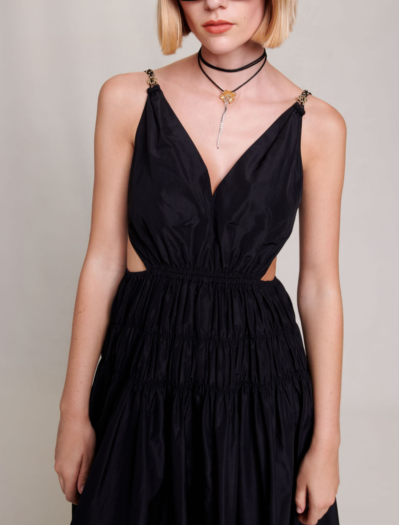 Taftkleid mit Cut-Out an der Taille