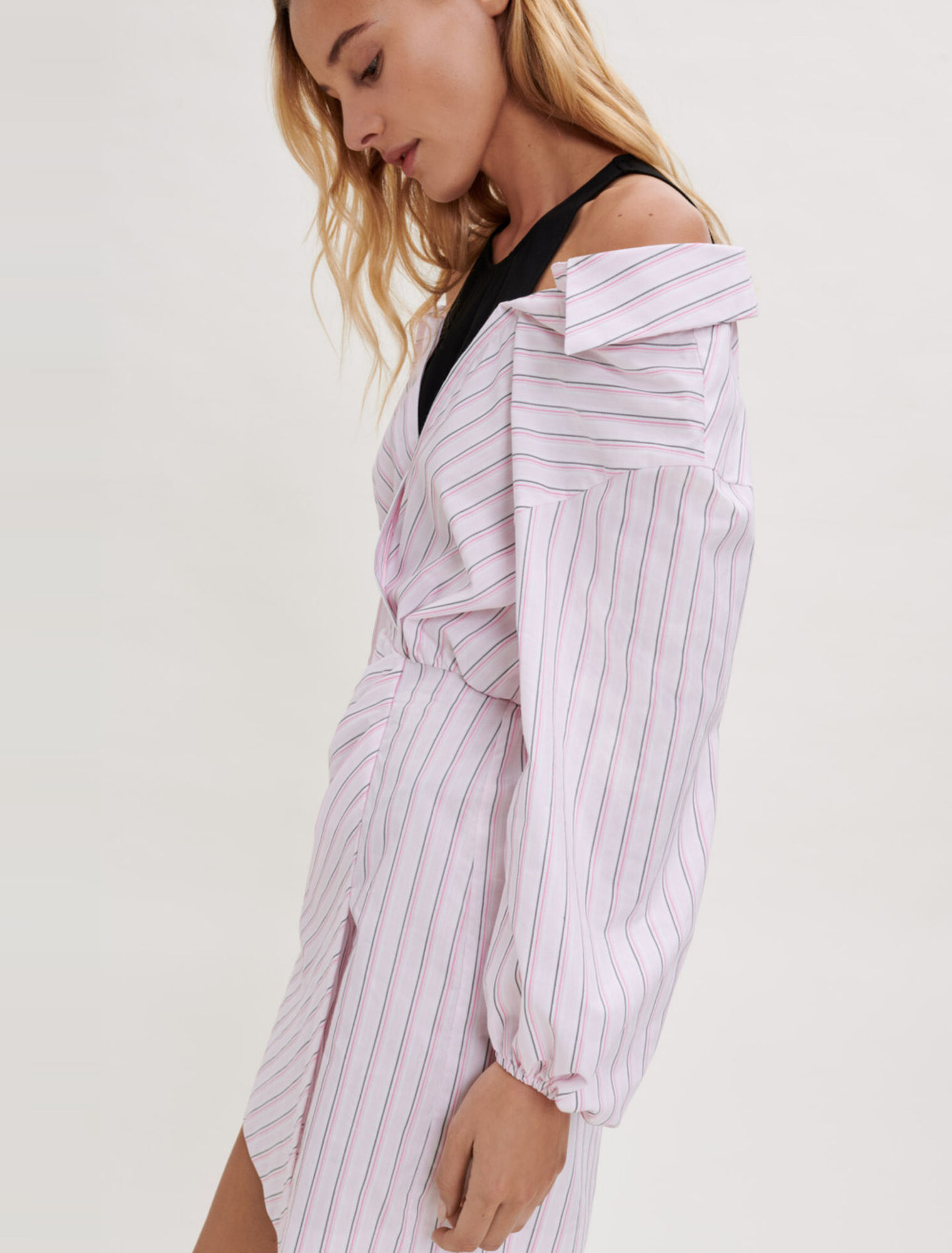 Trompe l'oeil-Kleid mit Streifen