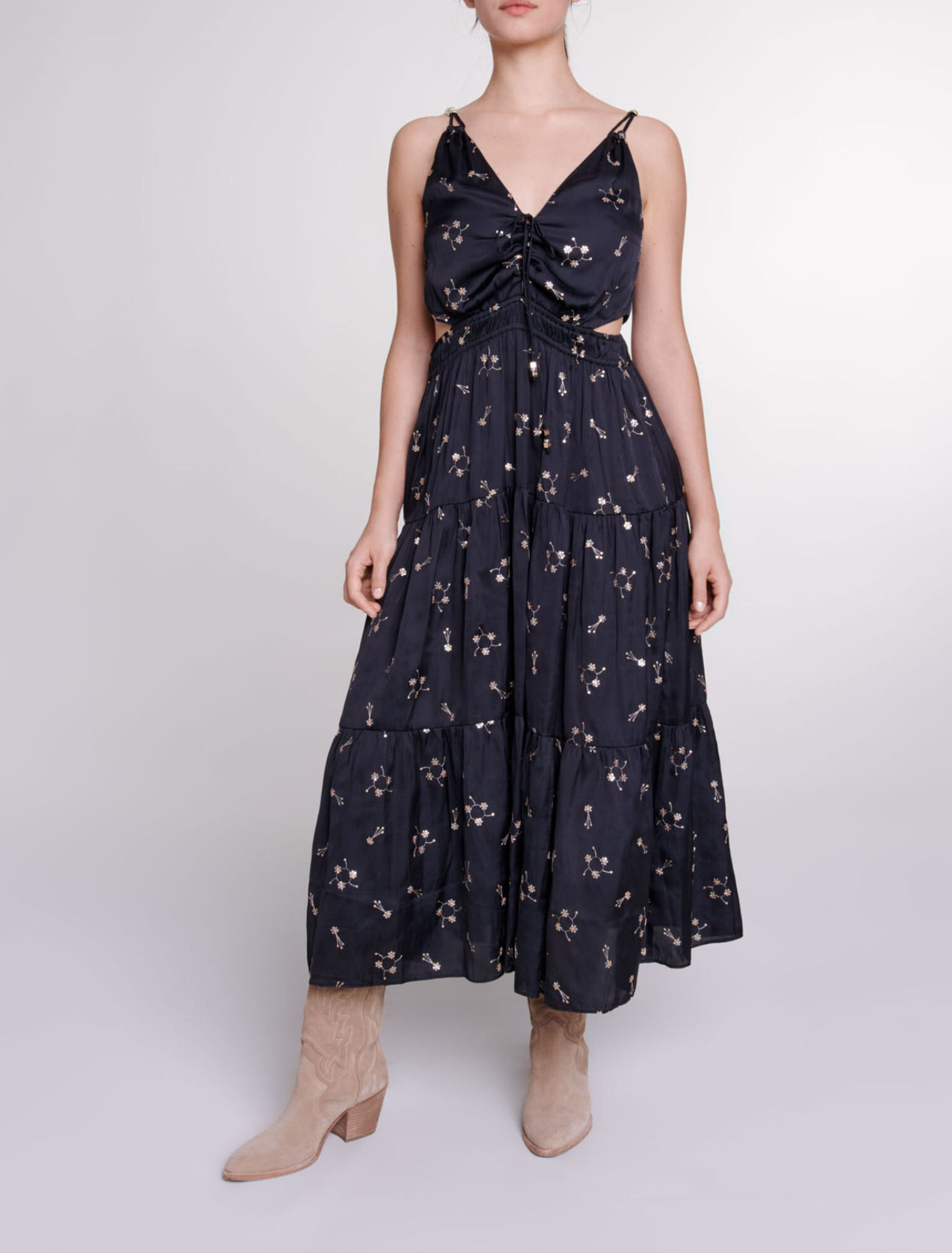 Besticktes Kleid mit Pailletten