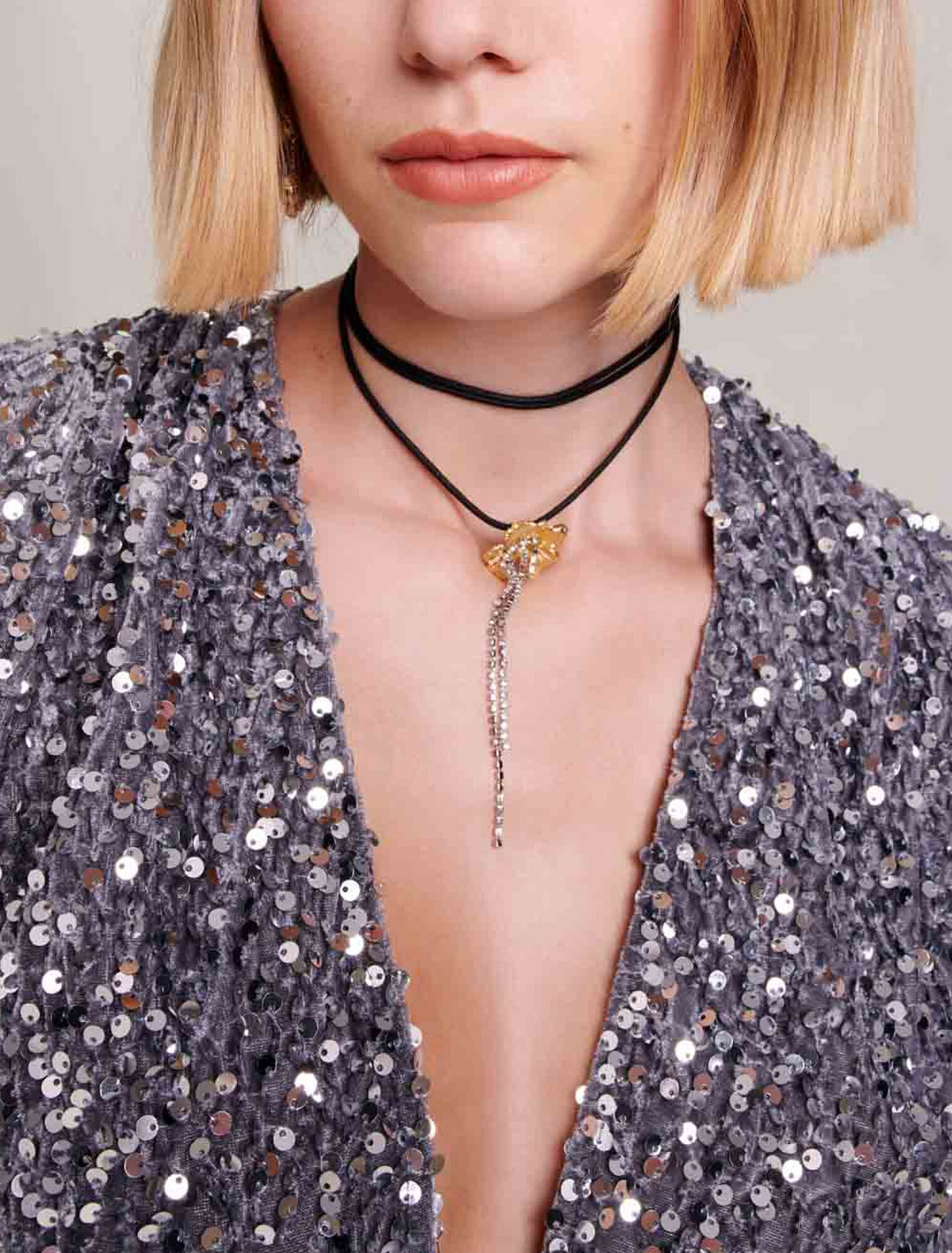 Samtkleid mit Pailetten