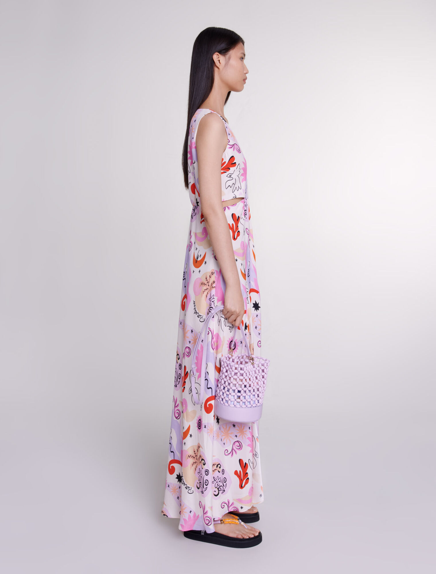 Langes Seidenkleid mit Cut-outs