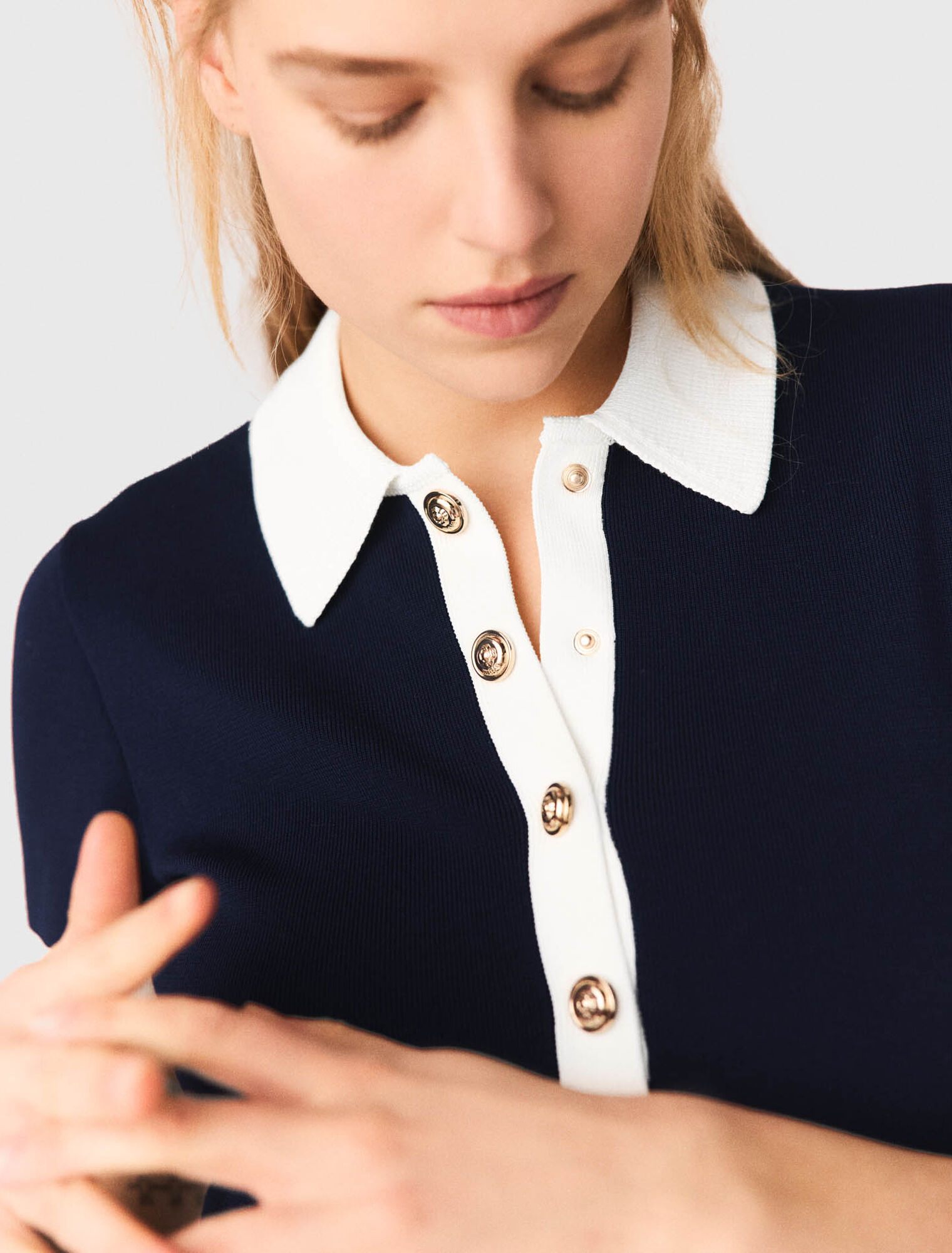 Polokleid mit Kontrastdetails