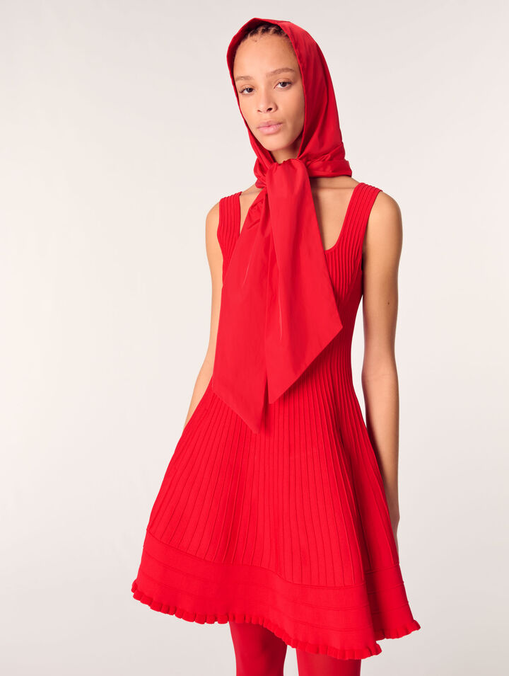 Kurzes Strickkleid