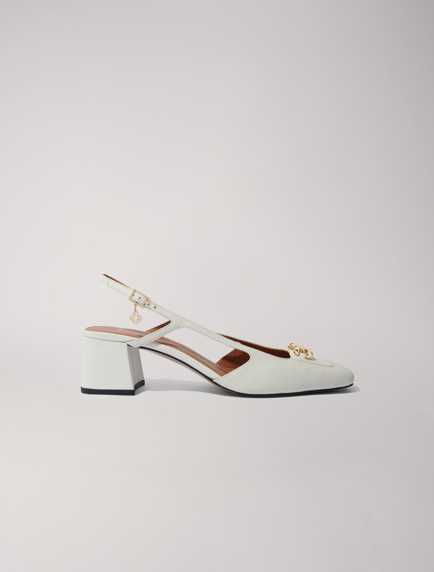Pumps mit eckiger Spitze aus Leder