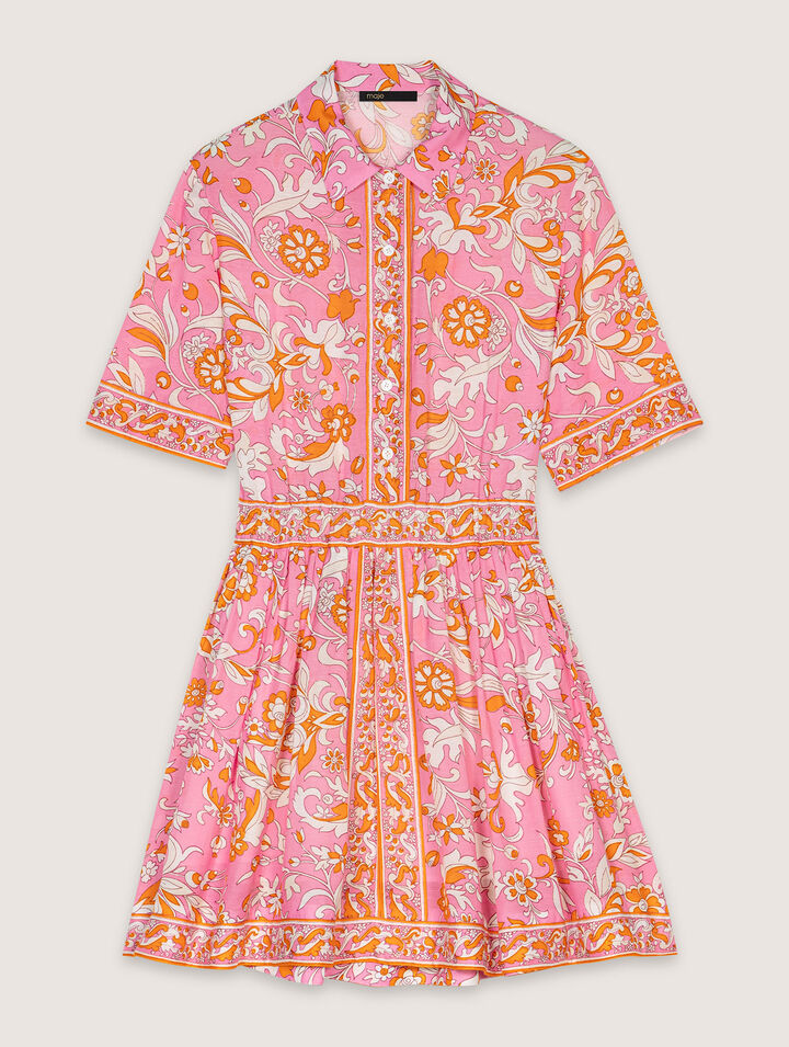 Fließendes kurzes Kleid mit Print