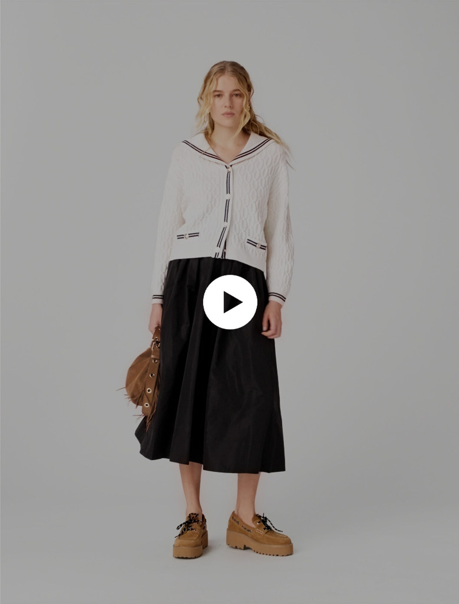 Langer Rock mit Kontrast-Taille