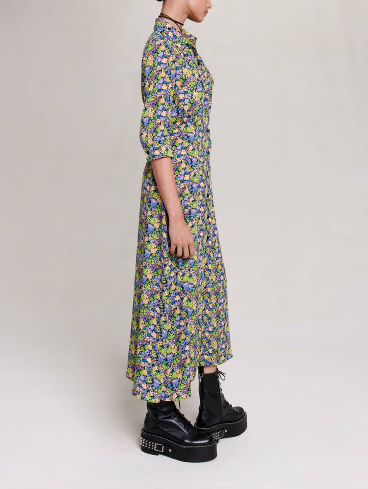 Langes Blumenkleid