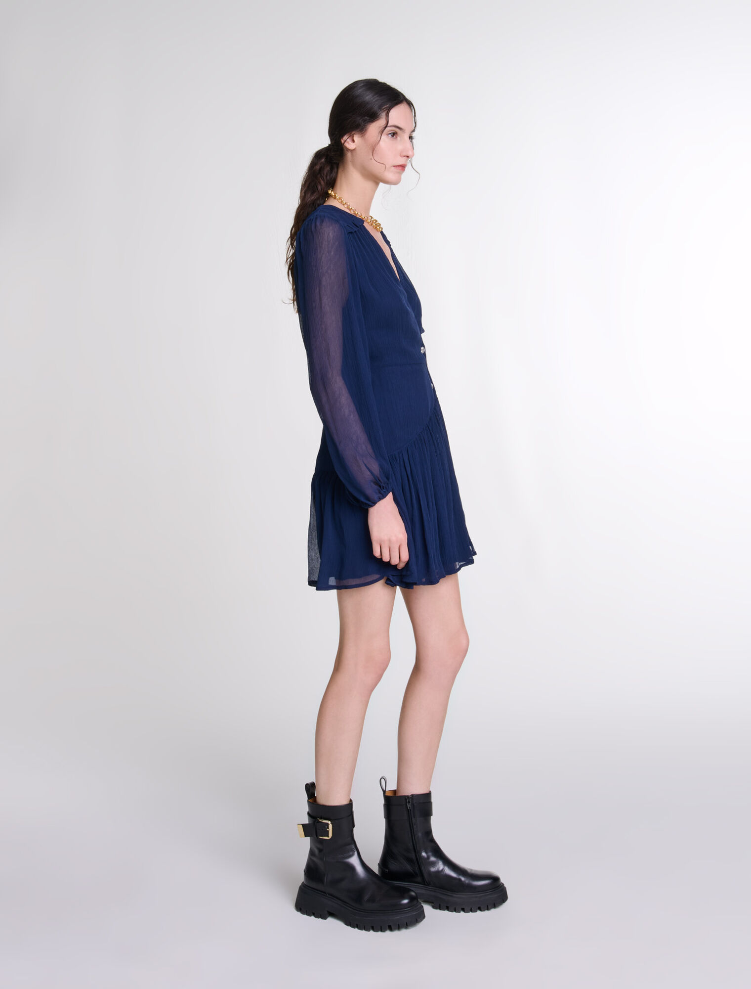Kurzes Kleid mit Volants