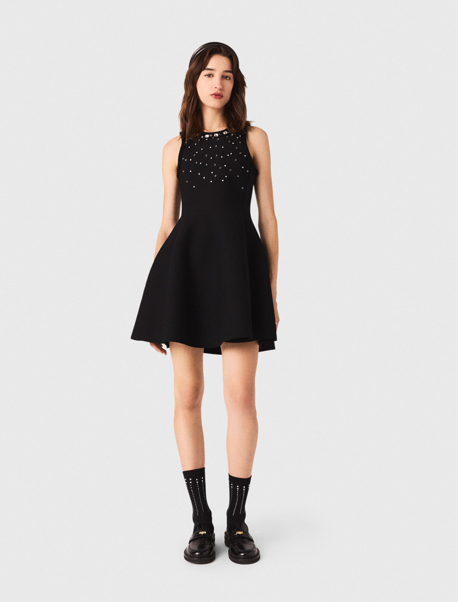 Skaterkleid mit Schmuckdetails