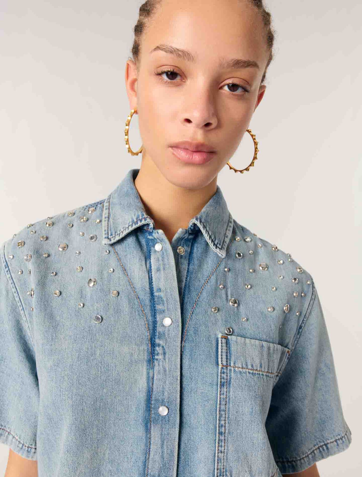 Denimhemd mit Nieten