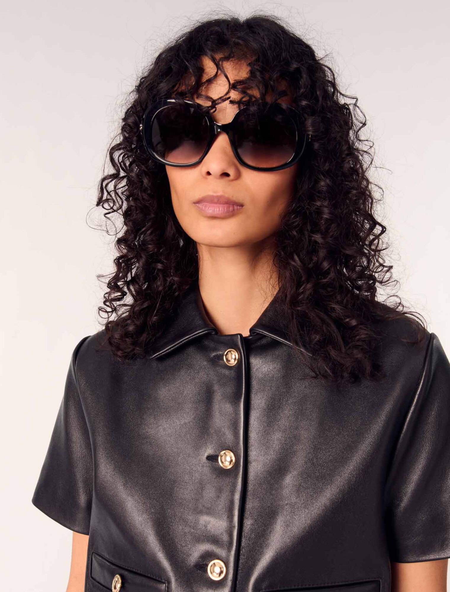 Kurze Lederjacke
