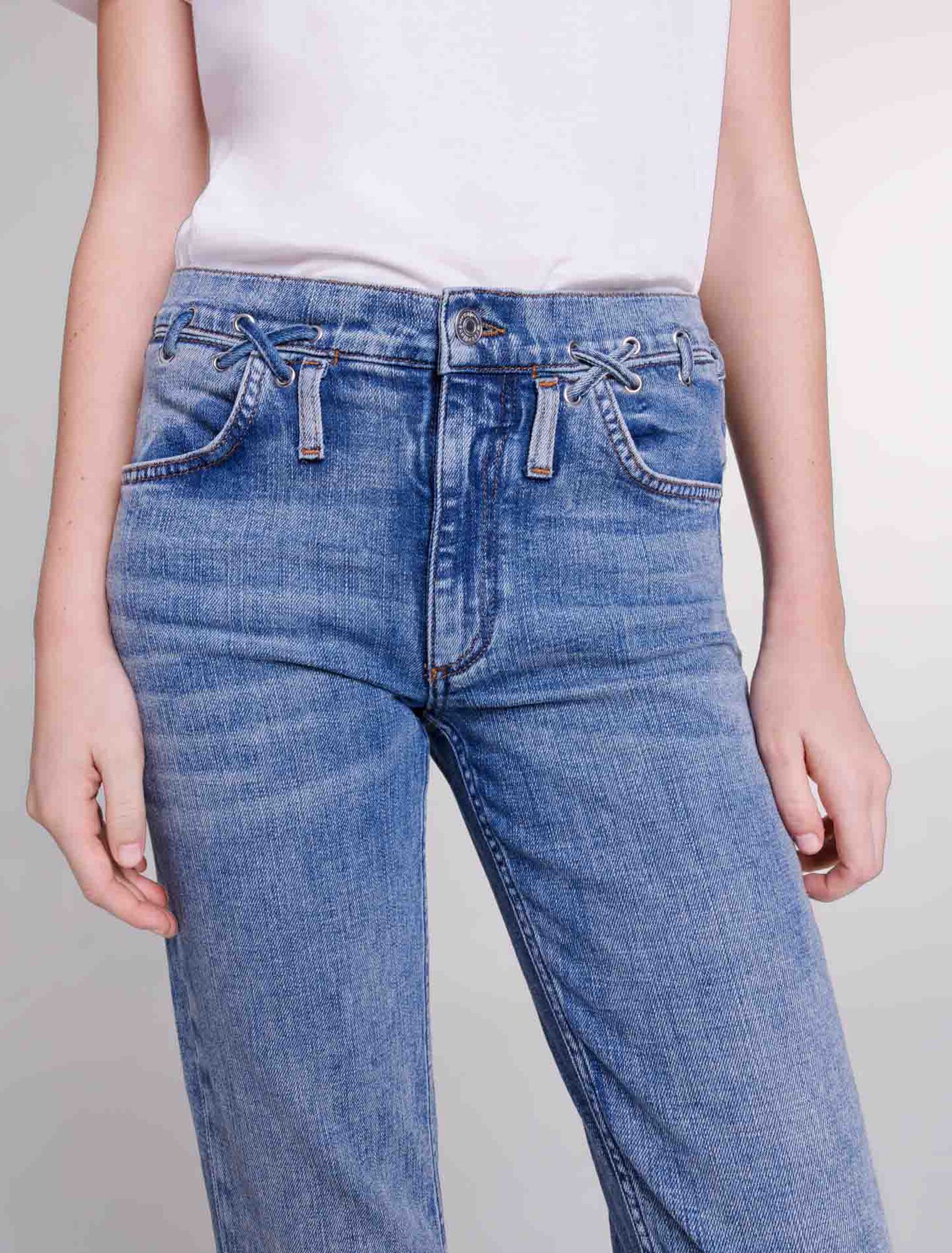 Jeans mit Flechtdetails