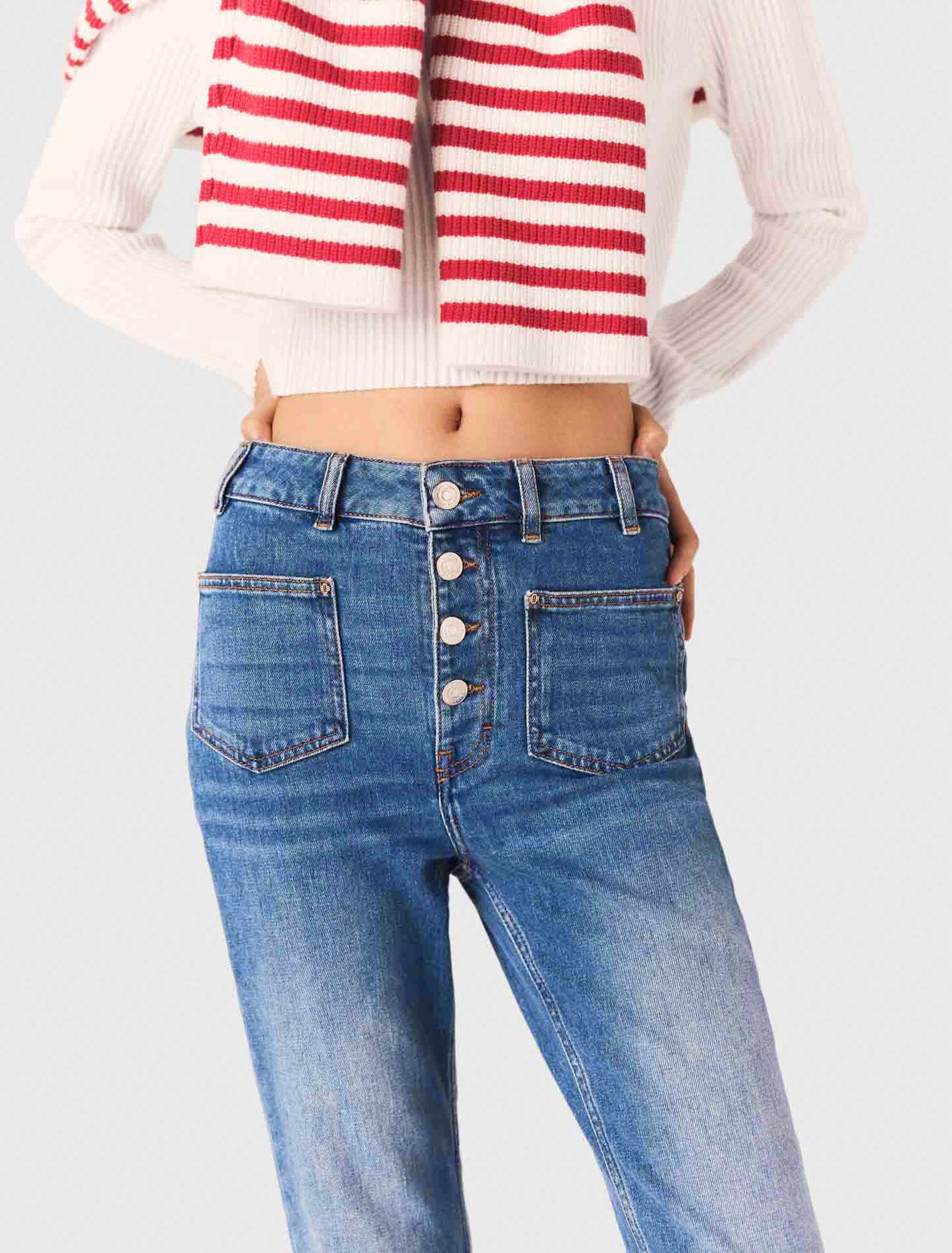 Denim jeans with pockets