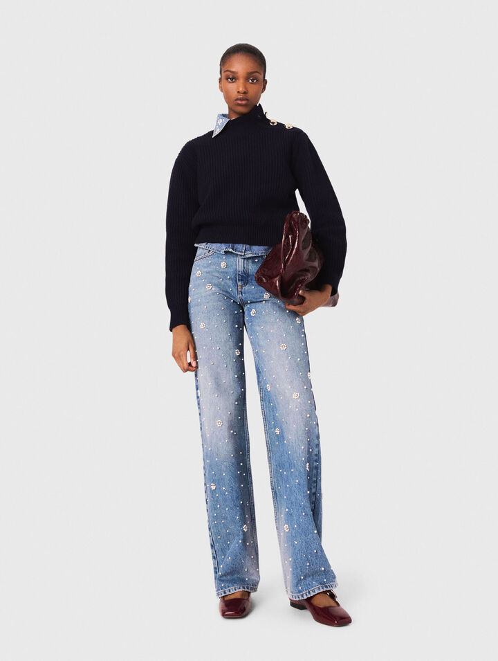 Weite Jeans mit Stickereien
