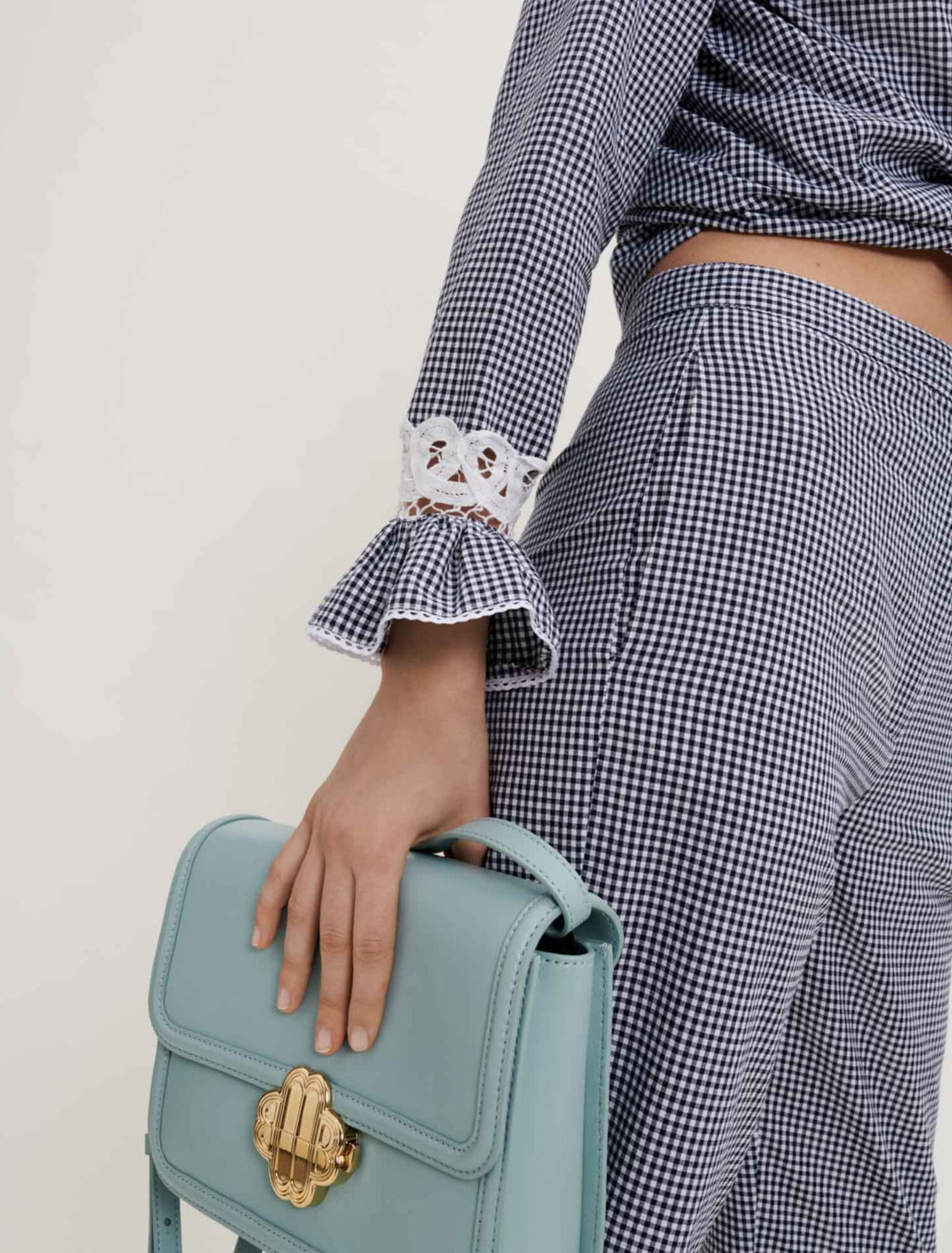 Hemd aus Vichykaro und Spitze