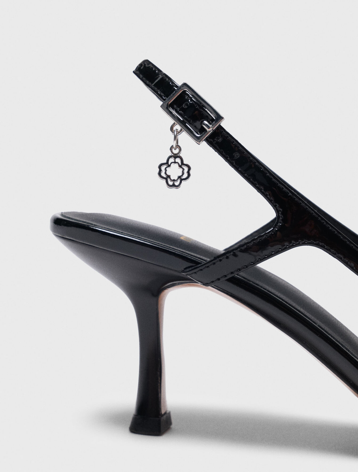 Slingback-Pumps aus Lackleder
