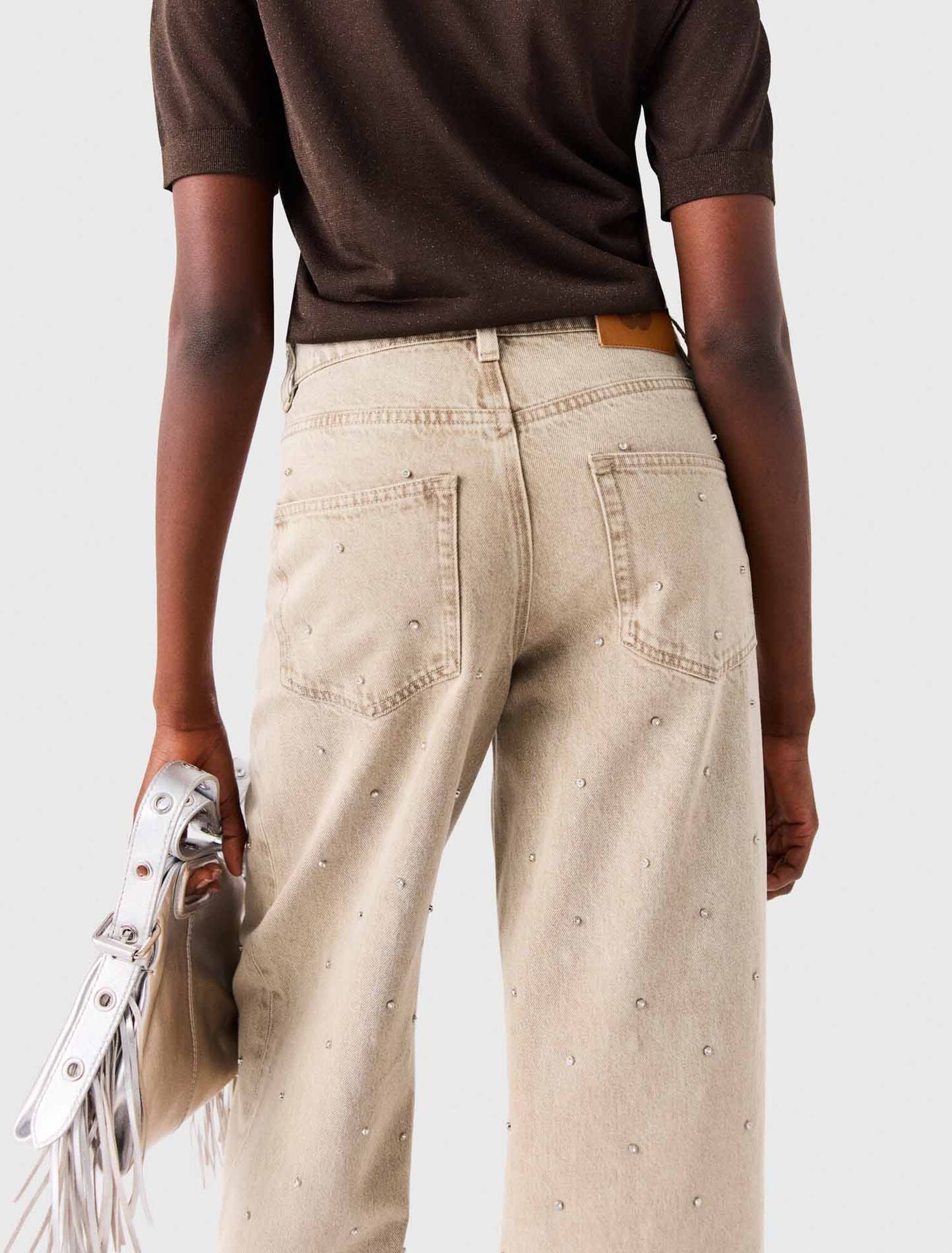 Weite Jeans mit Strass