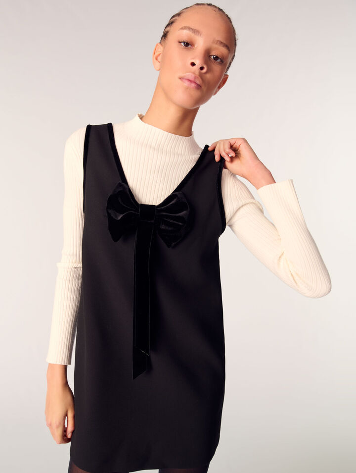Schürzenkleid mit Velourskragen