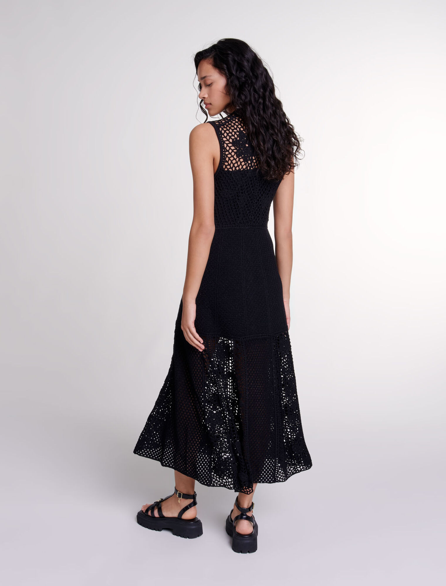 Langes Häkelkleid