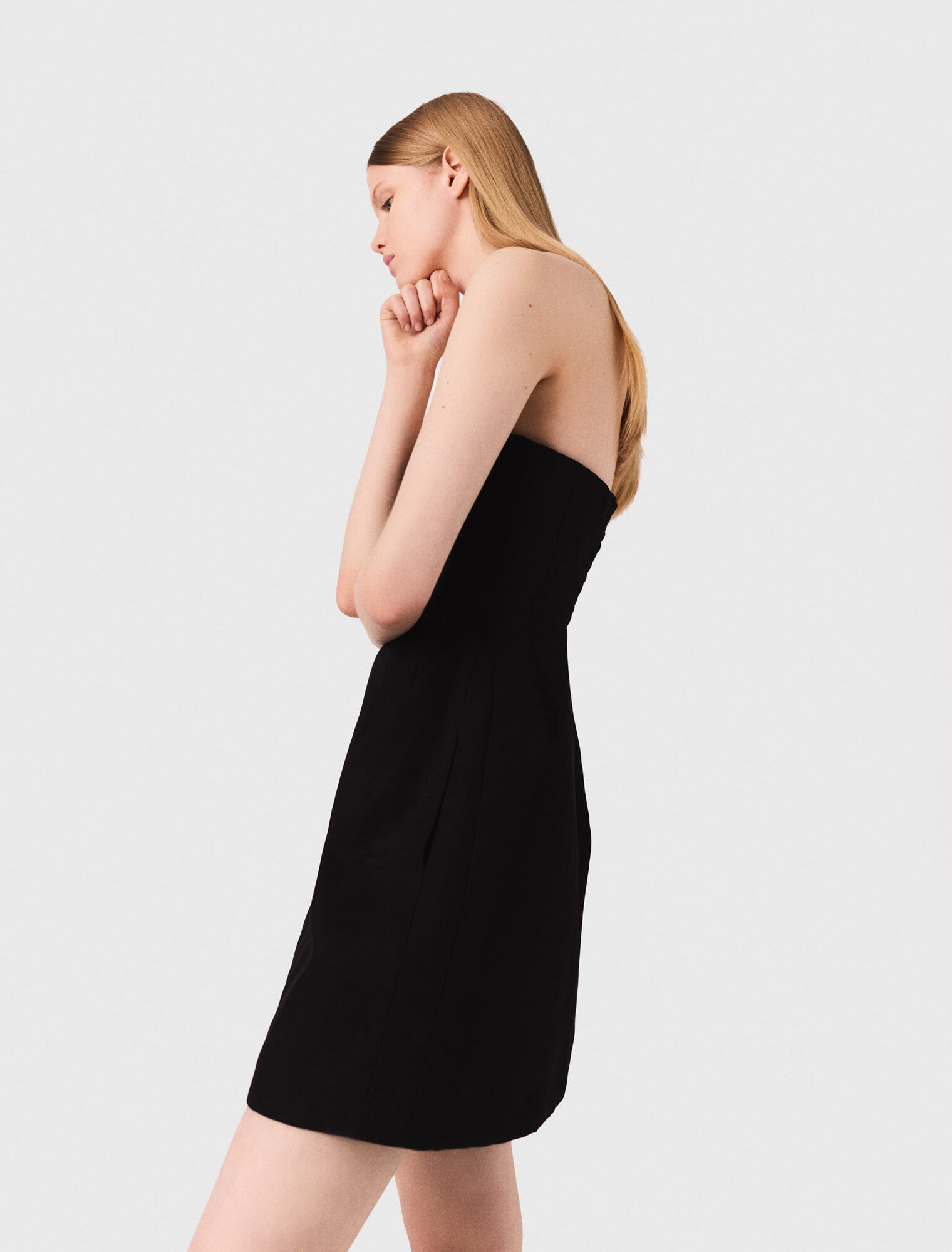 Kurzes Bustierkleid aus Leinen
