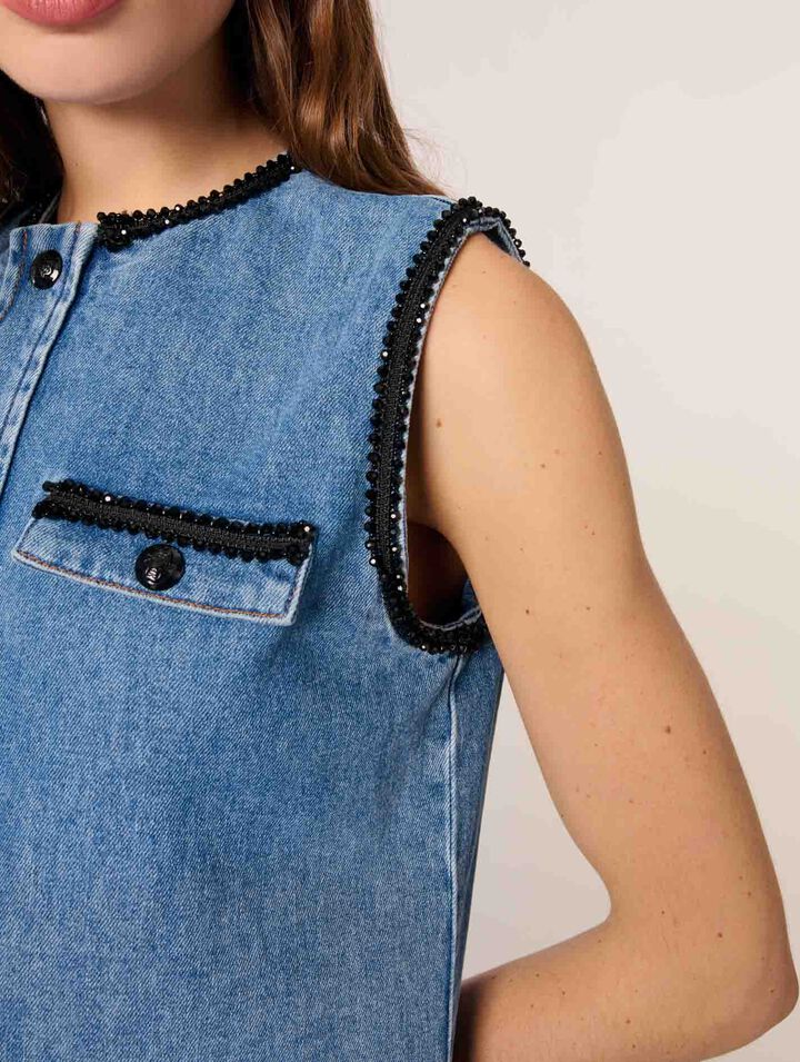 Denimkleid mit bestickten Borten