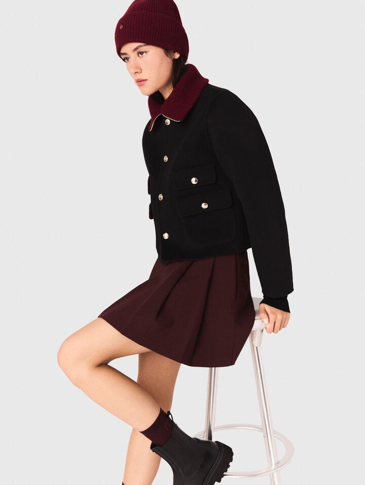Kurze, wendbare Doubleface-Jacke