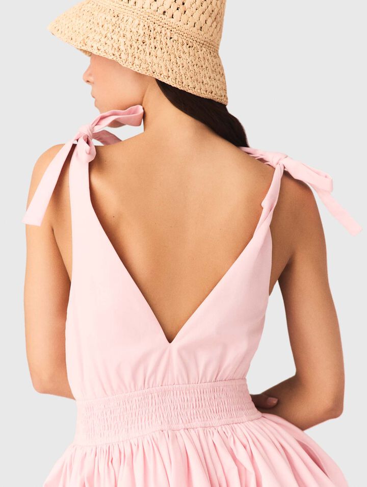 Kurzes ausgestelltes Baumwollkleid