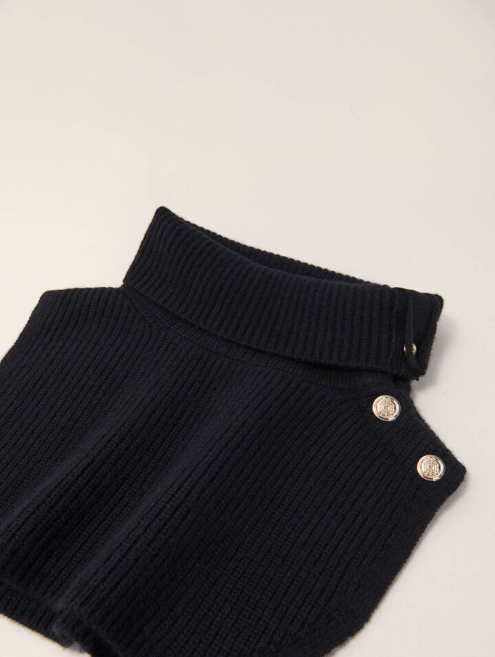 Gekn&ouml;pfter Halsw&auml;rmer aus Wollmix