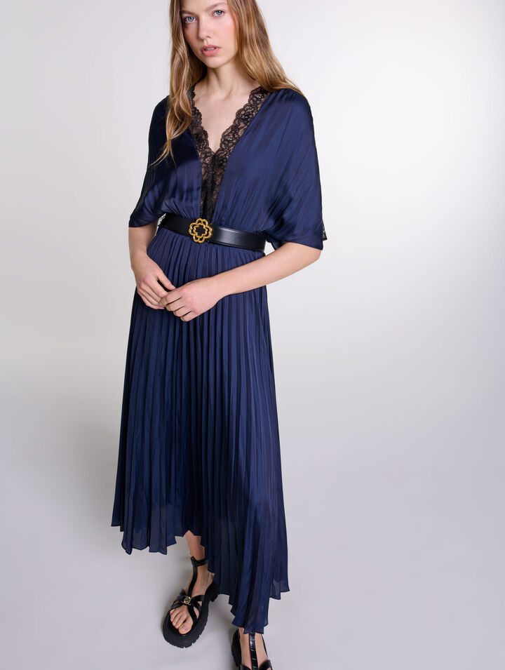 Langes Plissee-Kleid mit Spitze