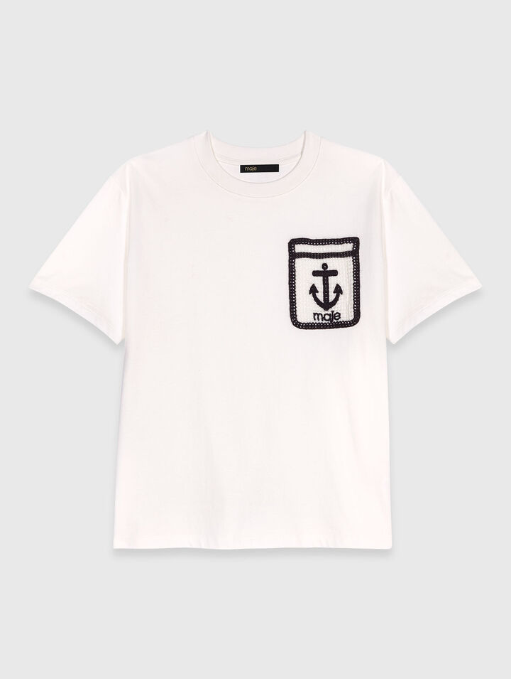 T-Shirt mit bestickter Tasche
