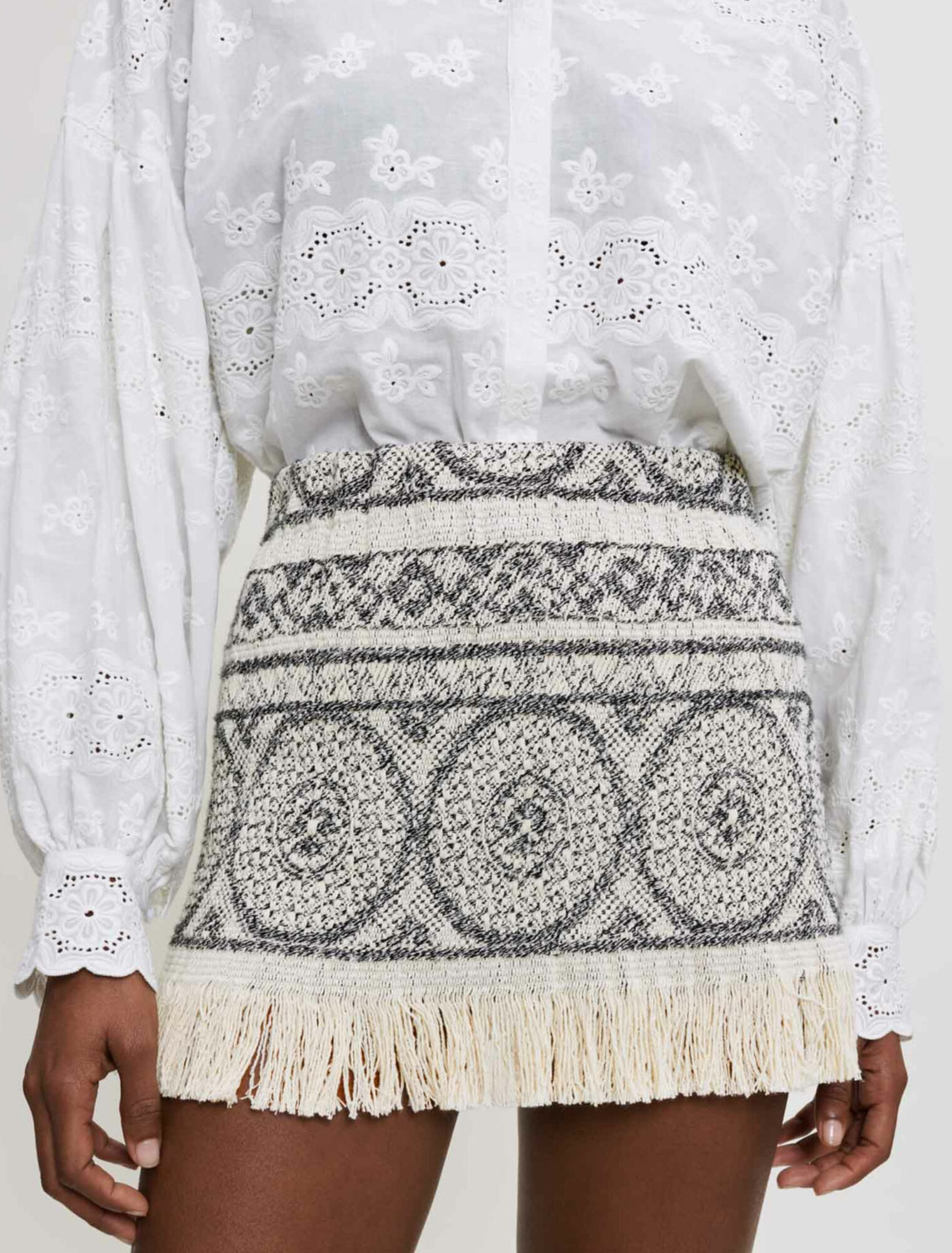 Shorts-Optik aus Jacquard mit Fransen