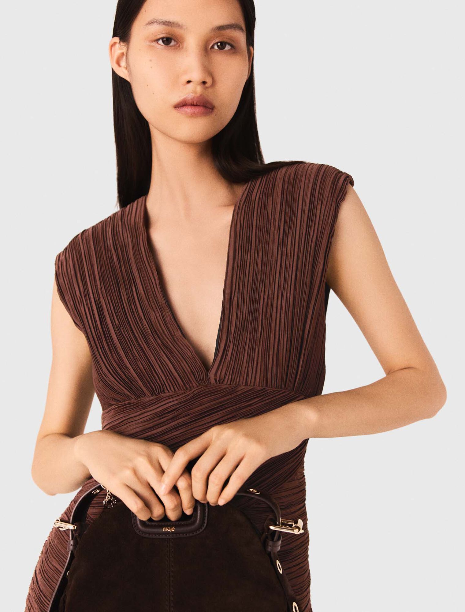 Kurzes plissiertes Kleid
