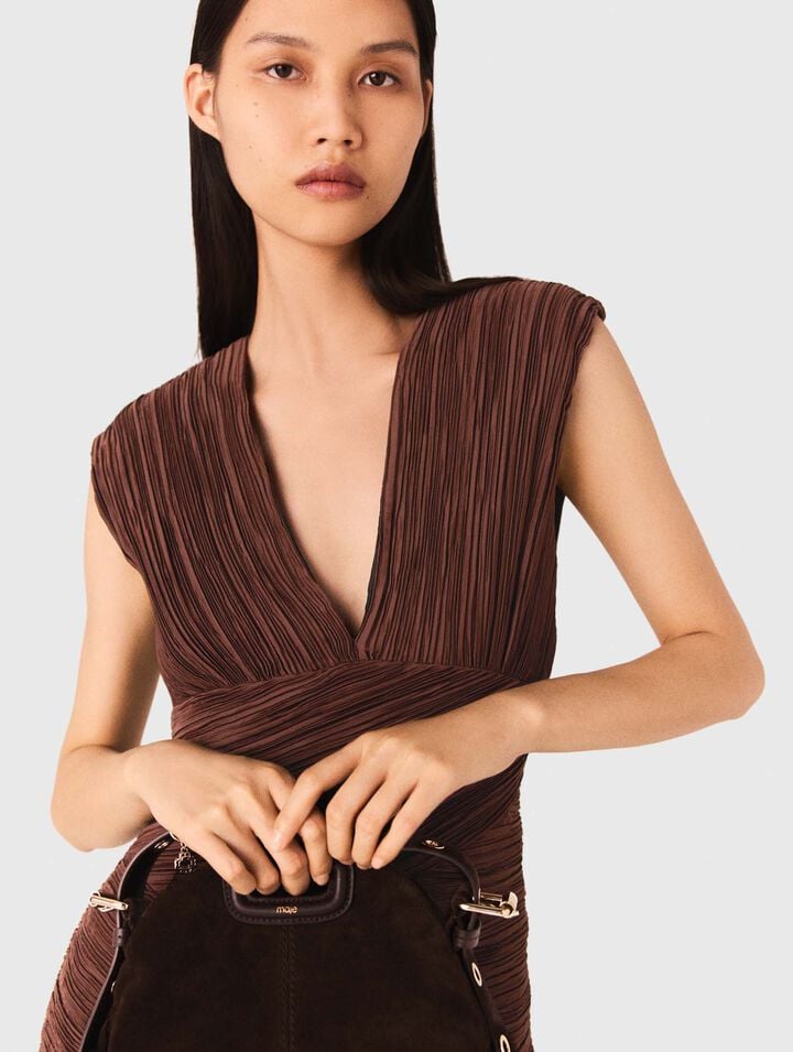 Kurzes plissiertes Kleid