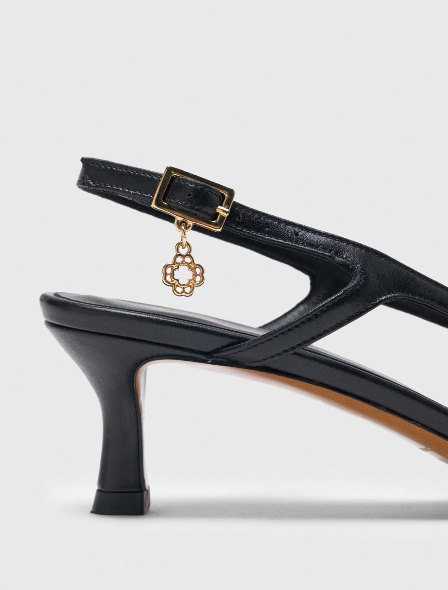Slingback-Pumps aus Glattleder