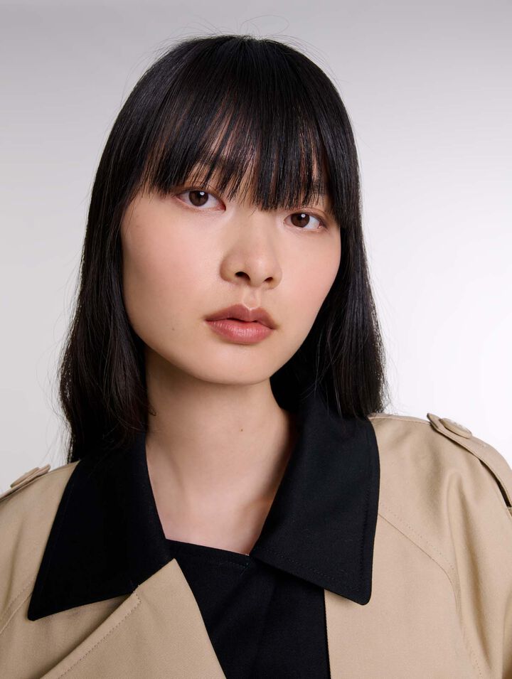 Kurzer zweifarbiger Trenchcoat