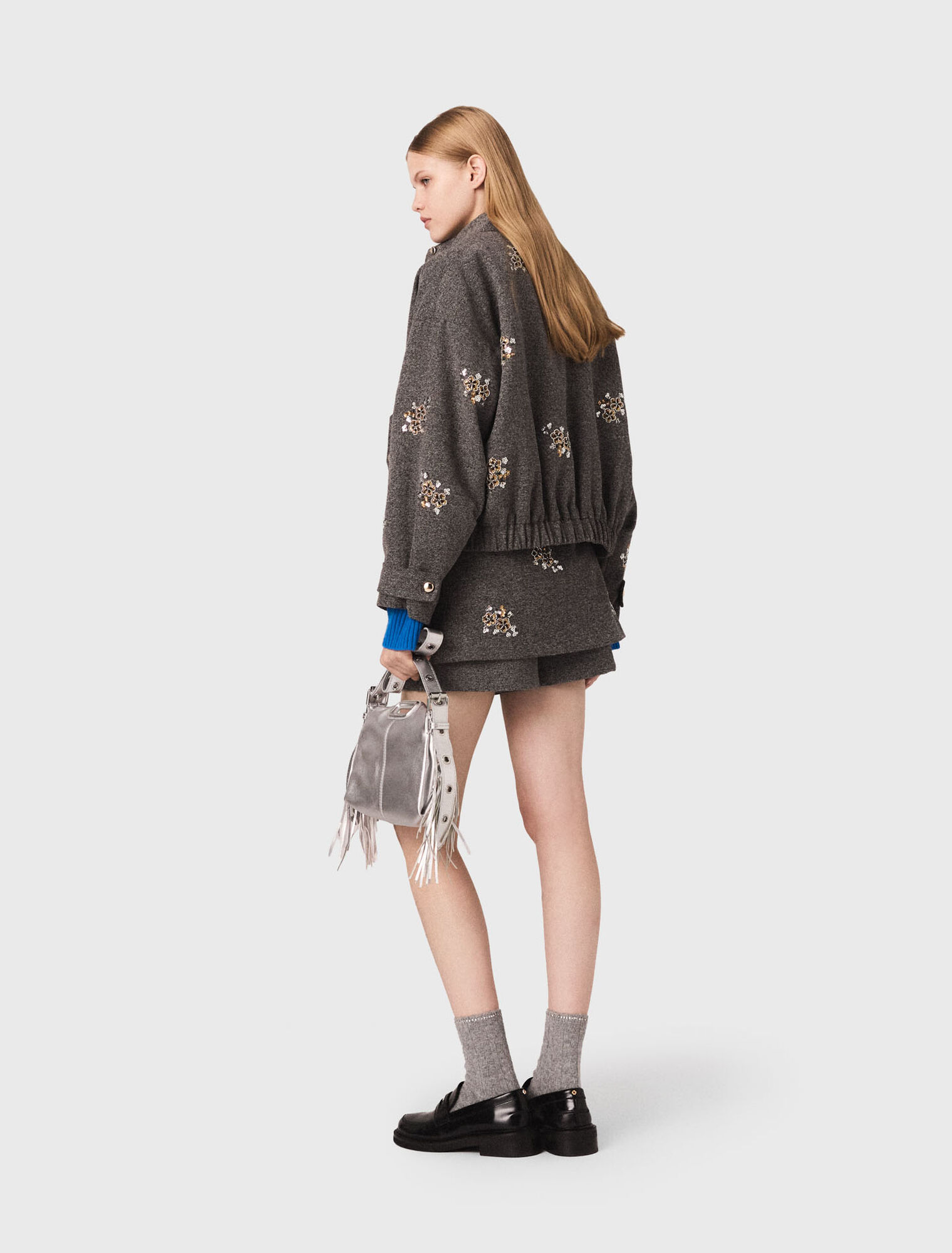 Shorts mit floraler Stickerei