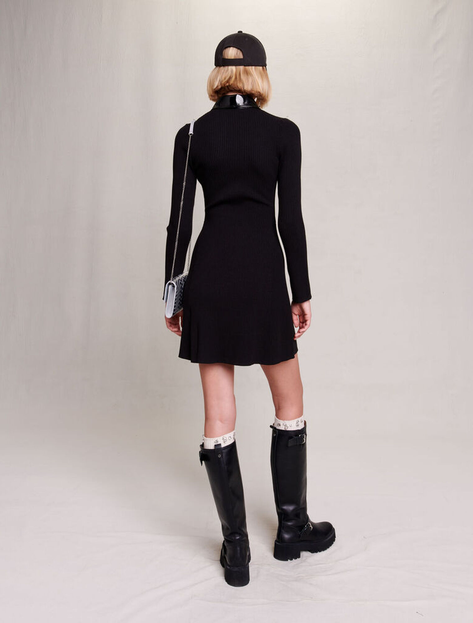 Kurzes Strickkleid