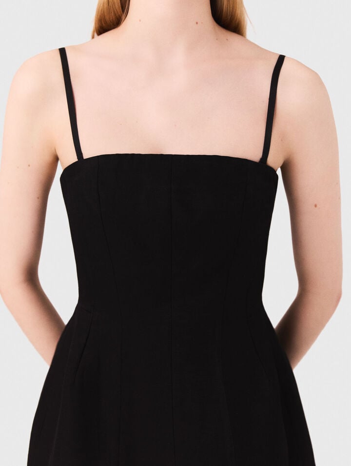 Kurzes Bustierkleid aus Leinen