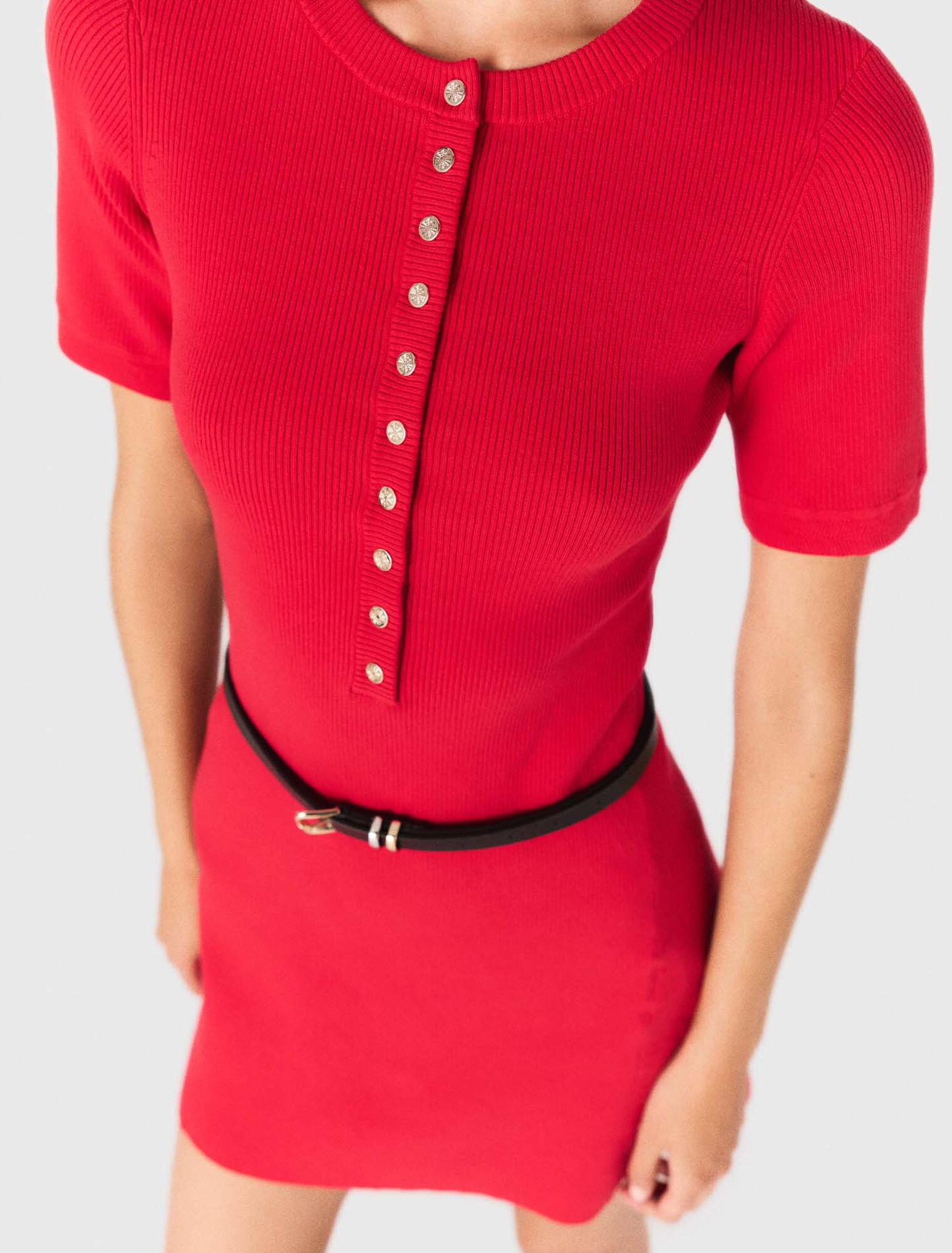 Kurzes Kleid aus Rippstrick